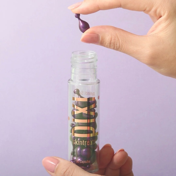 NIB Pixi Retinol CapsuleCare Smoothing Face Serum - Picture 2 of 7